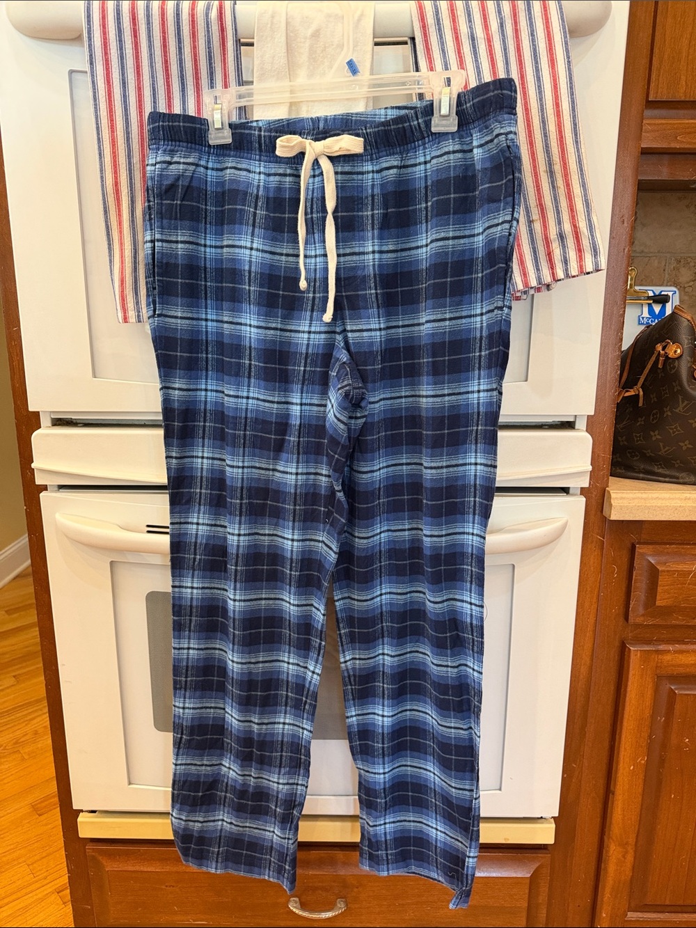 Vineyard Vines Blue Plaid Men's Lounge Pants with Drawstring